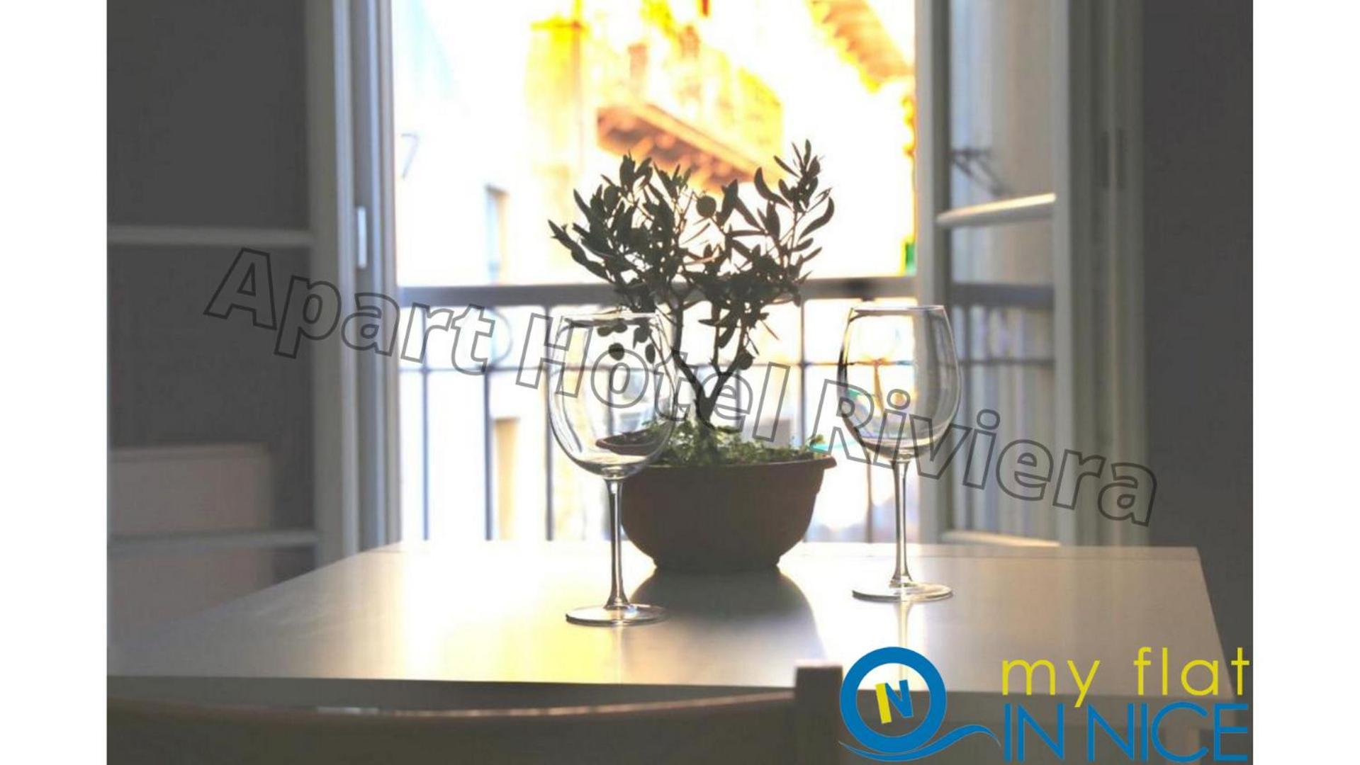 Aparthotel Riviera Nice Cote D'Azur - Old Town - Studio Ac - Sea View - 50M Promenade Des Anglais- La Maison Linda Luaran gambar
